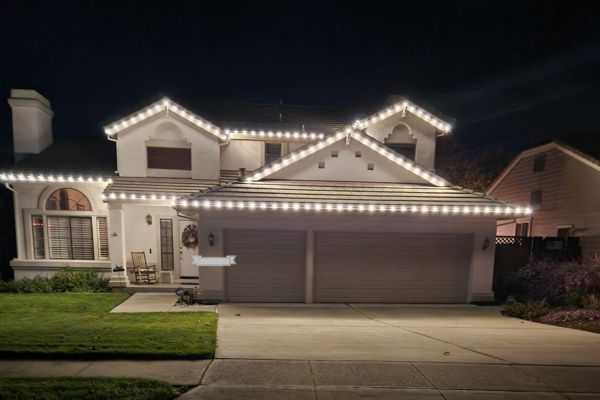 Full Service Christmas Light Installation